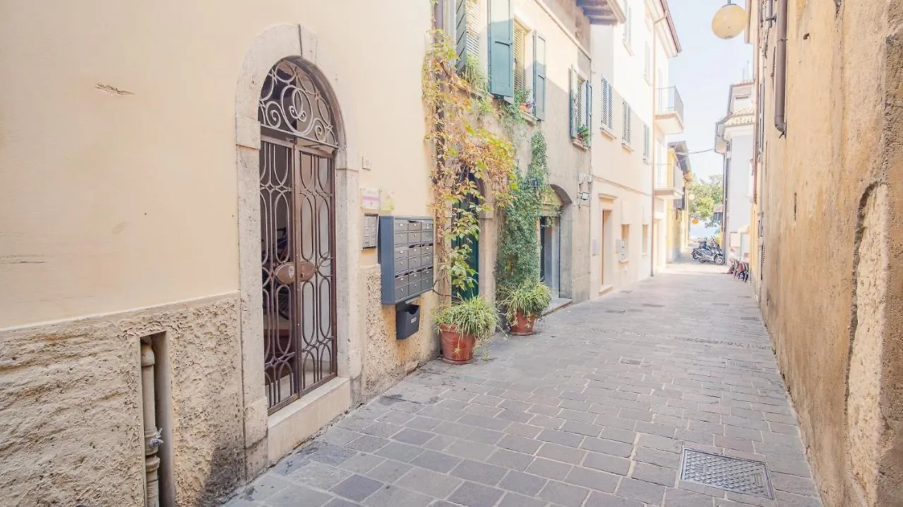 Old Town Alley - Italian Homing 데센자노델가르다 아파트